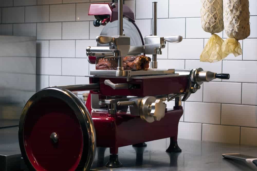 Important Steps After Using a Meat Slicer How Often to Sanitize?